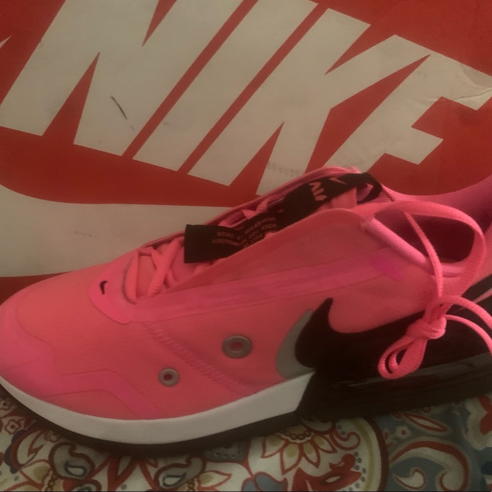 NIB WOMENS 9 NIKE AIR MAX UP